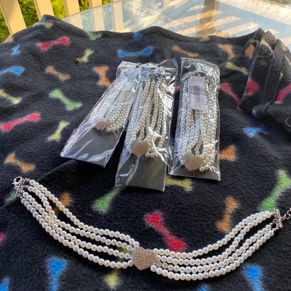 Very Glamorous Pet Collar Three Sizes - Picture 3 of 10